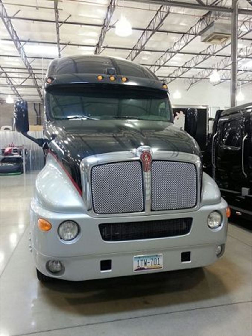 2002-kenworth-t2000-featherlite