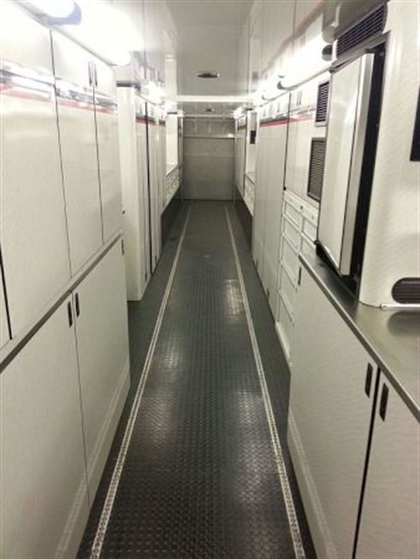 2002-kenworth-t2000-featherlite