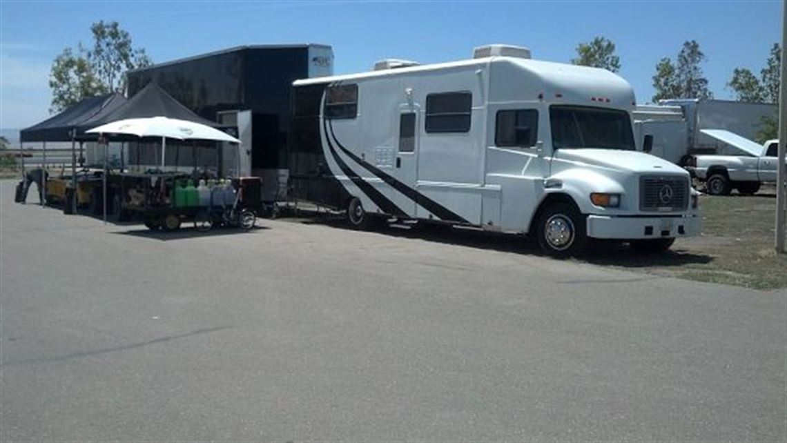 2004-mercedes-freightliner-freightliner