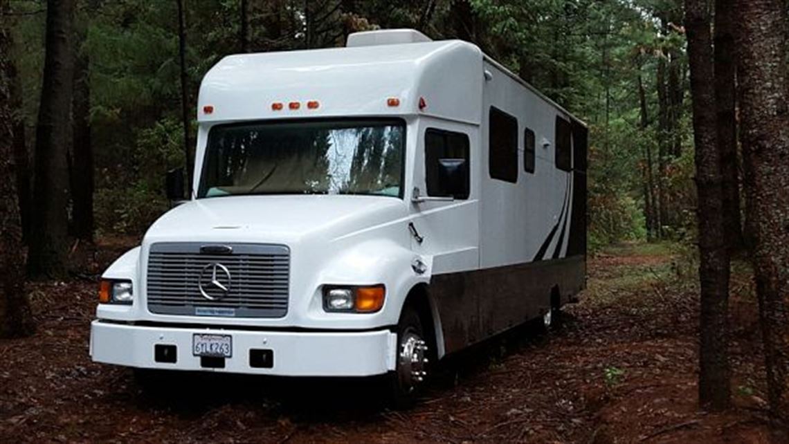 2004-mercedes-freightliner-freightliner