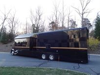 2014-volvo-show-hauler