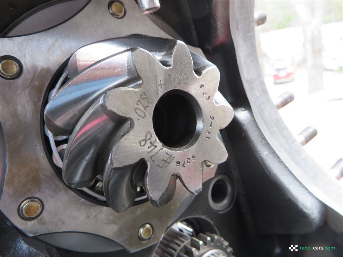 hewland-dgb-gearbox