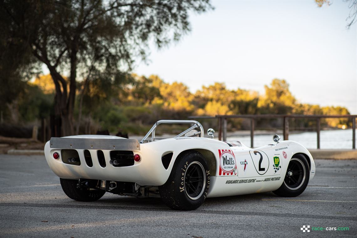 lola-t70-mk1