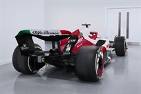 2022-alfa-romeo-f1-team-official-show-car