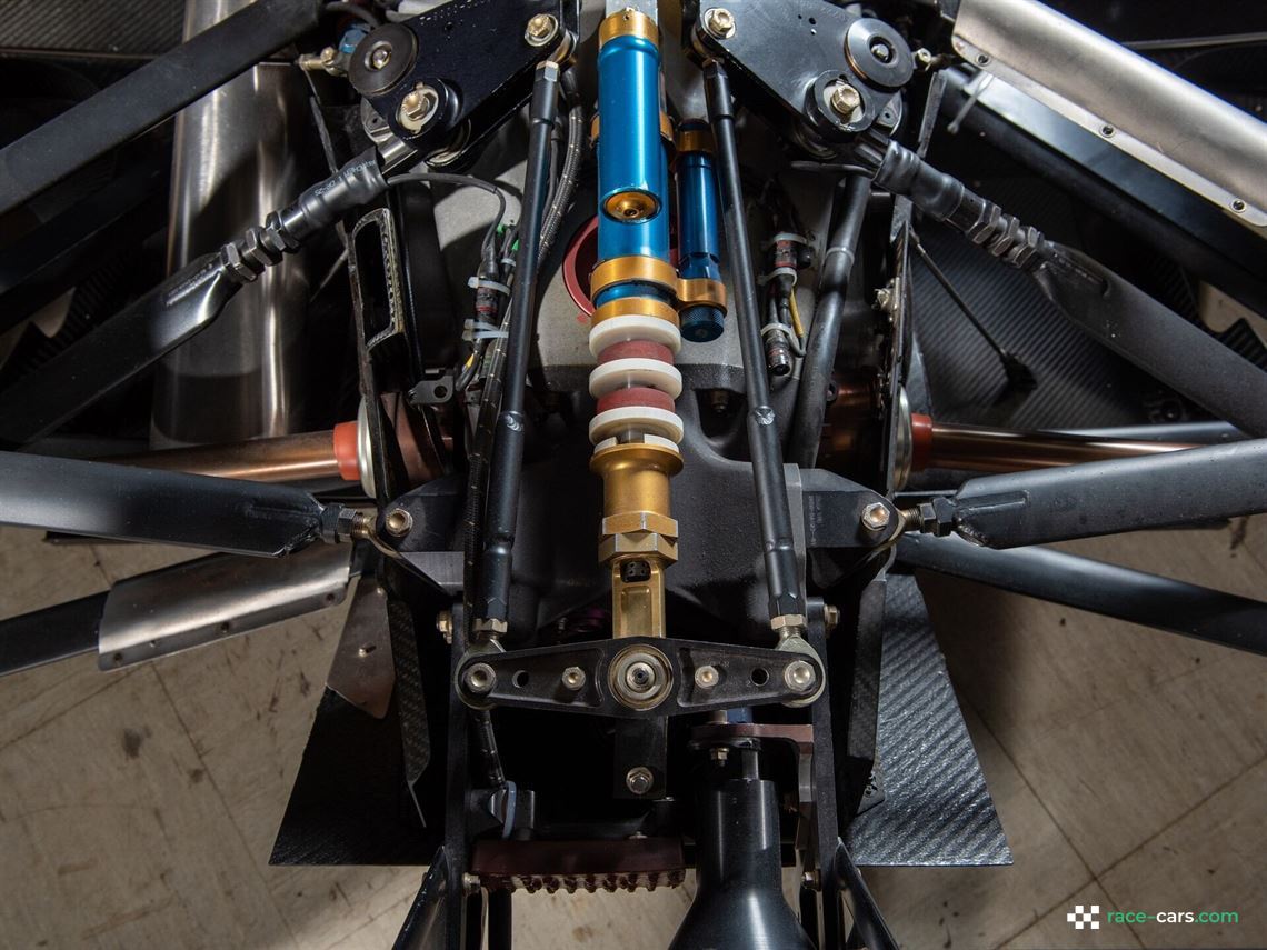 2002-lola-toyota-b0200