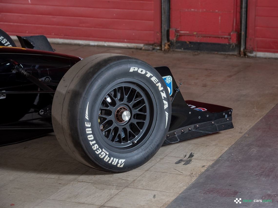 2002-lola-toyota-b0200