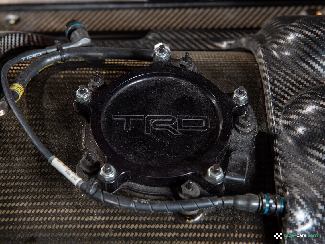 2002-lola-toyota-b0200