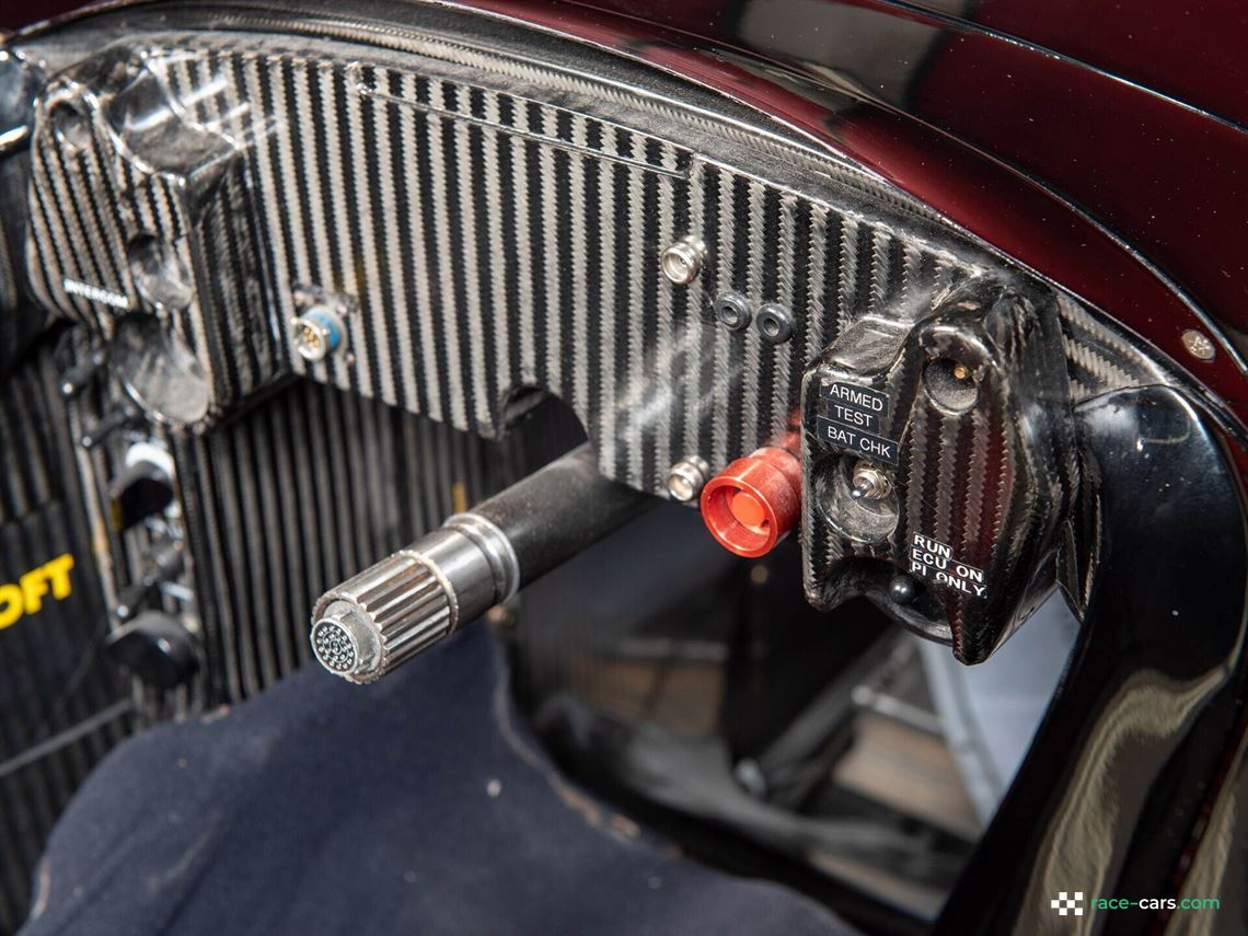 2002-lola-toyota-b0200