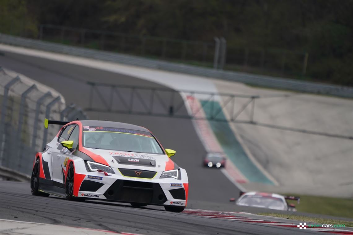 race-cars.com - Cupra TCR