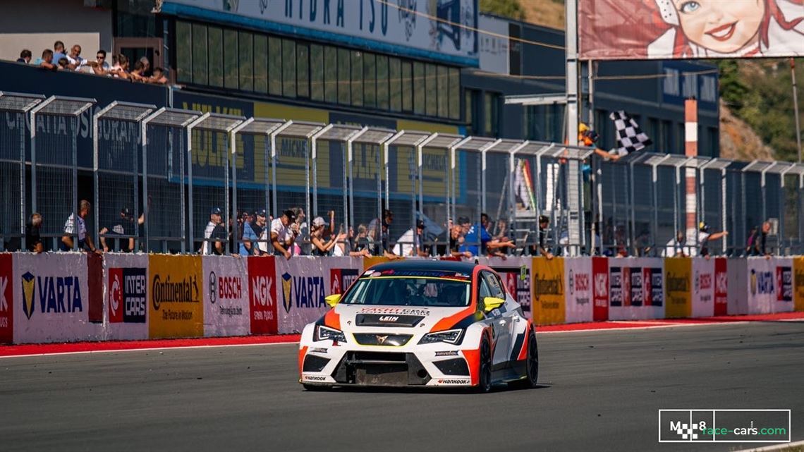 race-cars.com - Cupra TCR