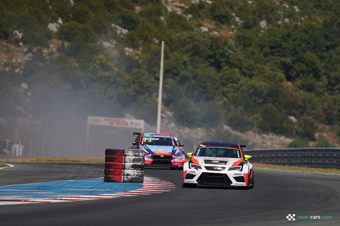 race-cars.com - Cupra TCR