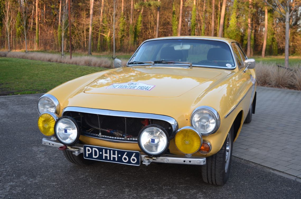1973-volvo-p1800-es-rally-car