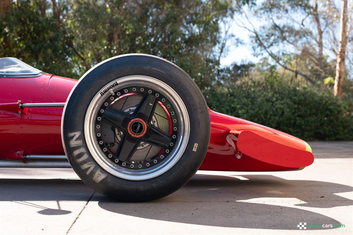 1969-mclaren-m10b-f5000---alan-hamilton