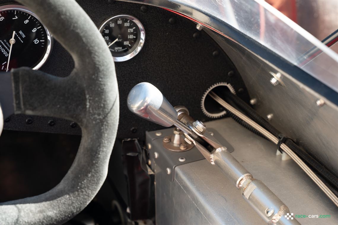 1969-mclaren-m10b-f5000---alan-hamilton