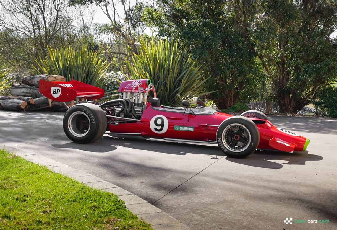 1969-mclaren-m10b-f5000---alan-hamilton