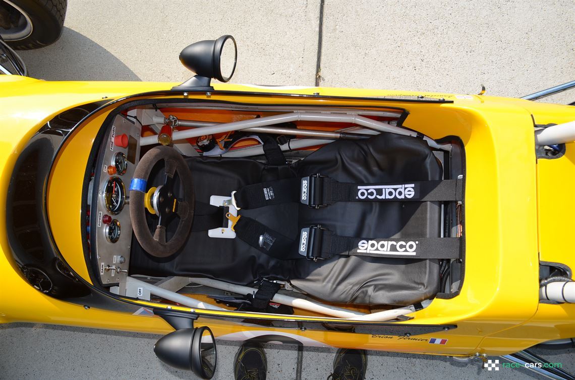 Macon cockpit top Macon cockpit top