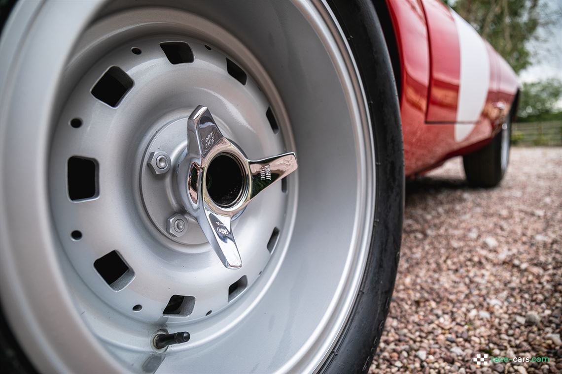 for-hire---1962-semi--lightweight-e-type-jagu