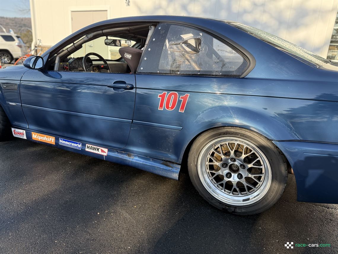bmw-e46-m3-race-car