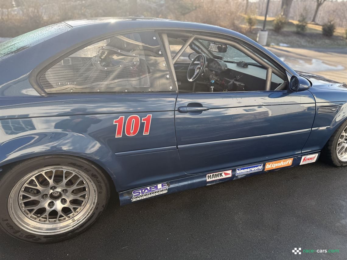 bmw-e46-m3-race-car