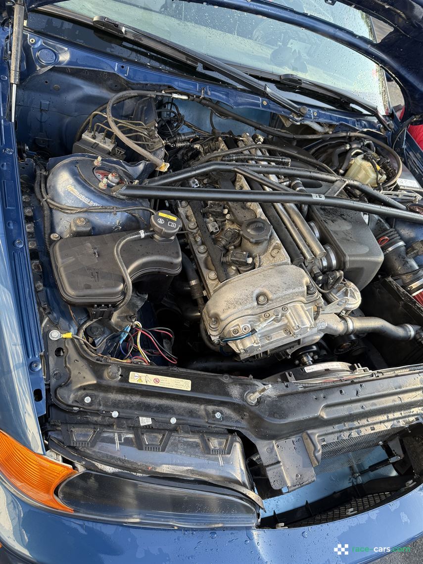 bmw-e46-m3-race-car