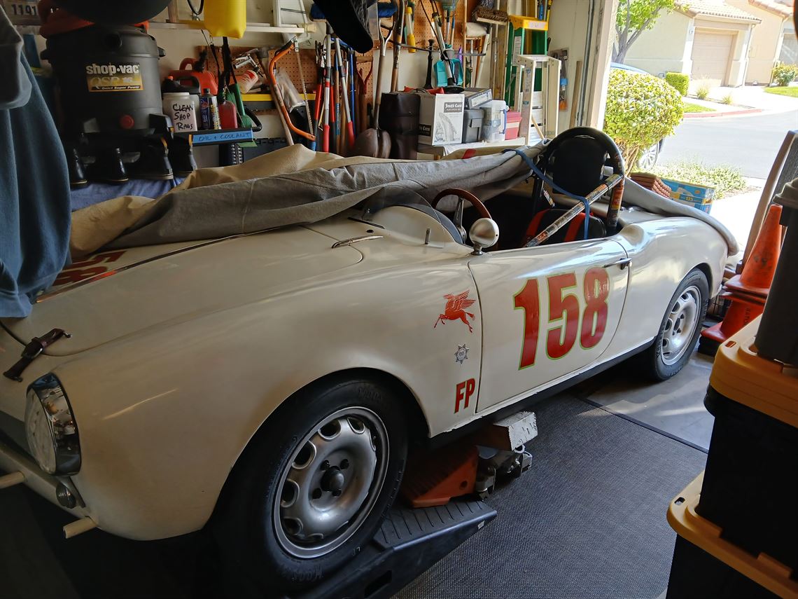 1958-alfa-romeo-giulietta-race-car-csrg-1300c