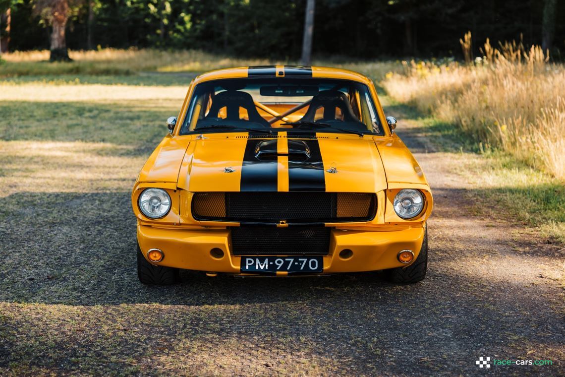 1965-ford-mustang-fastback-shelby