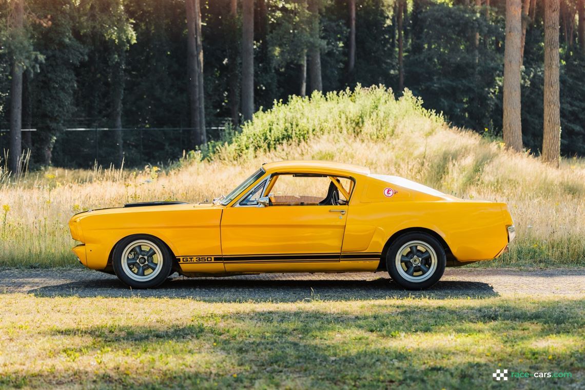 1965-ford-mustang-fastback-shelby