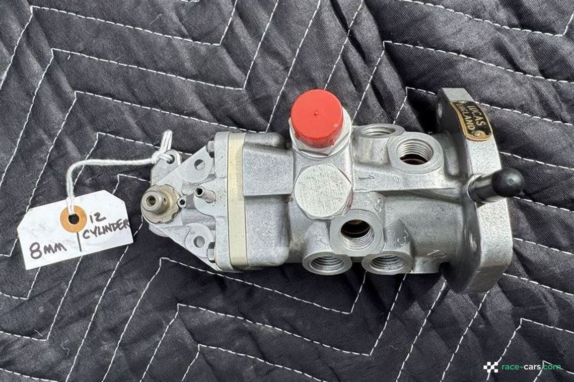 12-cylinder-8mm-lucas-fuel-injection-metering