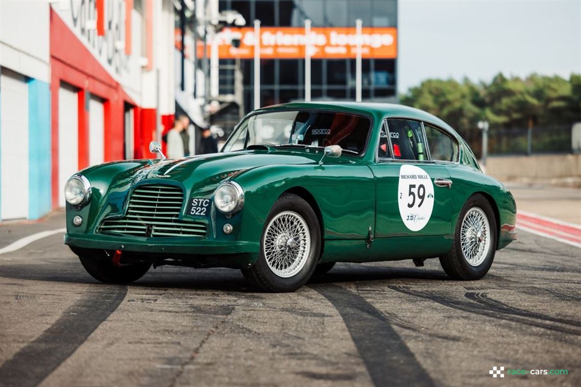 1954-aston-martin-db24