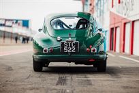 1954-aston-martin-db24