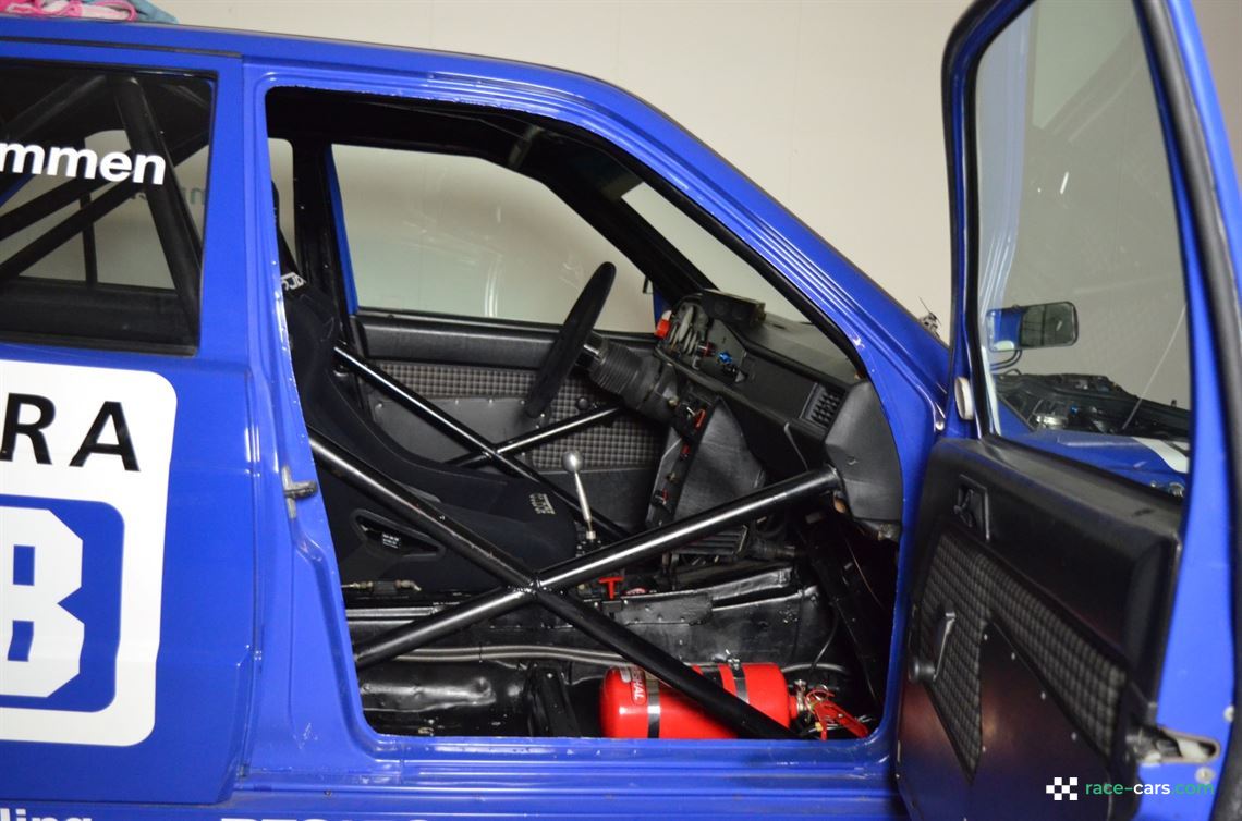 1988-1989-mercedes-benz-190e-25l-evo1