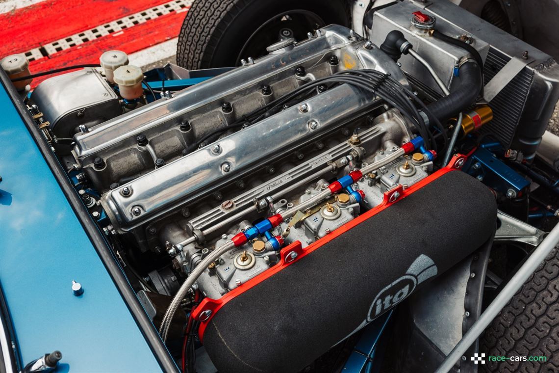 1963-jaguar-e-type-fhc-semi-lightweight