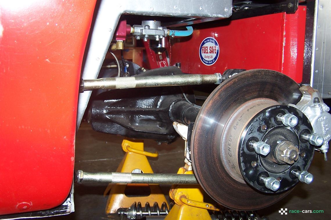 vintage-racing---victress-c2-coupe-1957