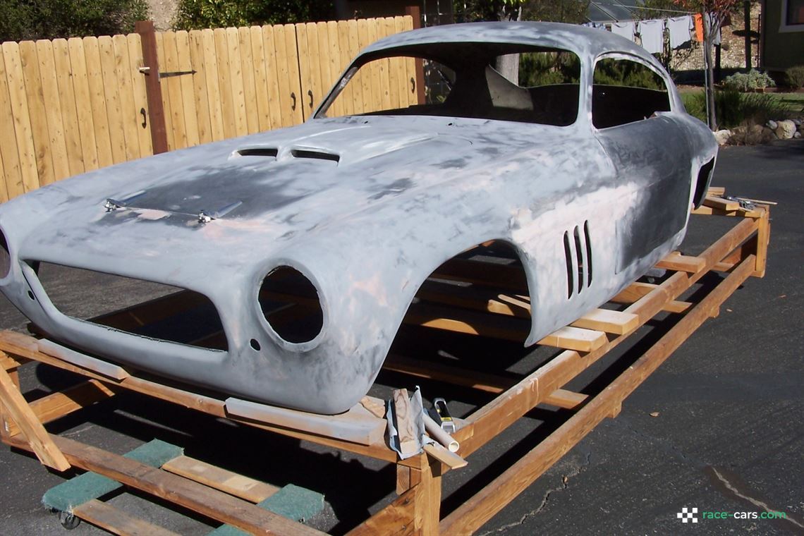 vintage-racing---victress-c2-coupe-1957