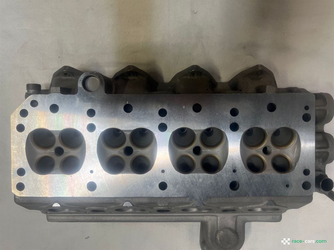 cosworth-bd-cylinder-head-for-bdh