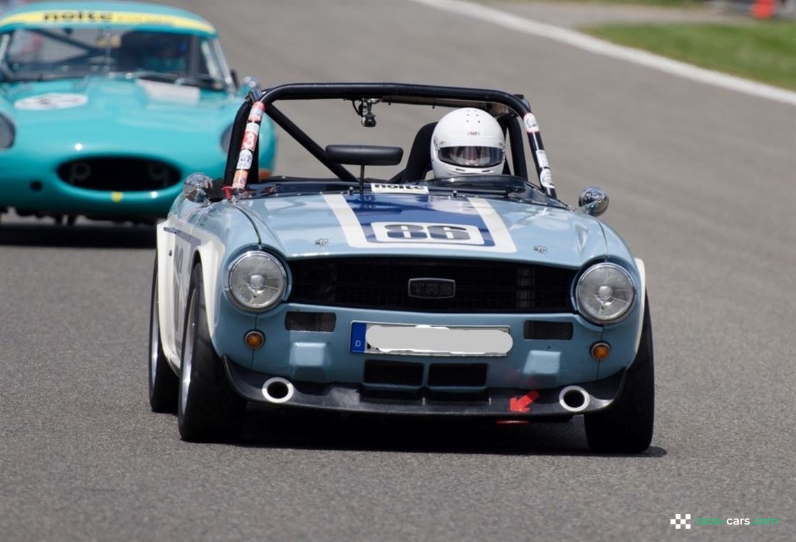 kas-kastner-inspired-triumph-tr6