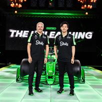 2024-stake-f1r-team-kick-sauber-c44-official