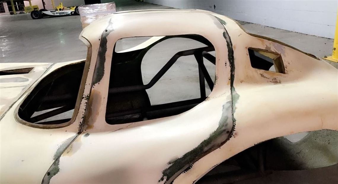 original-196667-fibreglass-trends-cheetah-gtr