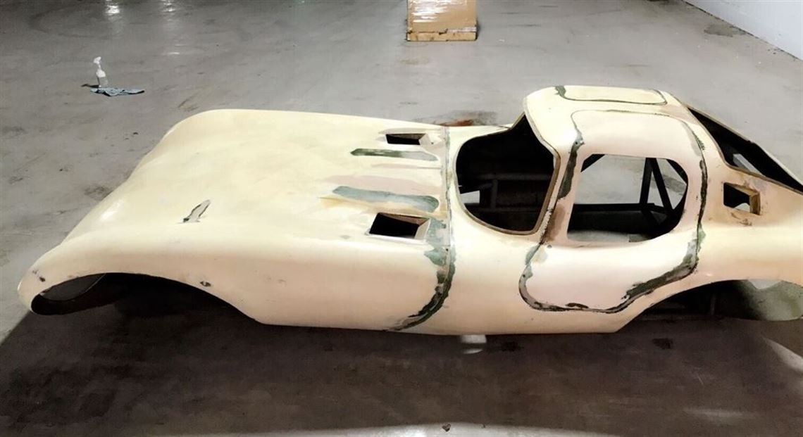 original-196667-fibreglass-trends-cheetah-gtr
