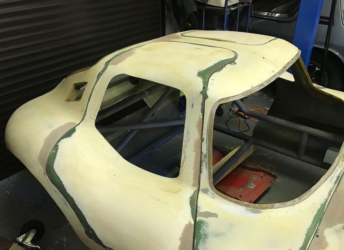 original-196667-fibreglass-trends-cheetah-gtr