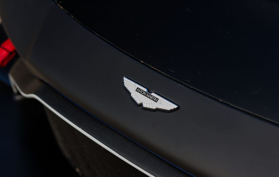 2022-aston-martin-vantage-amr-gt4