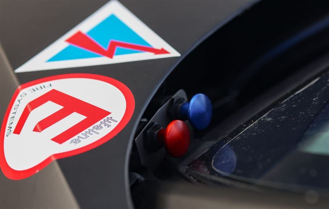 2022-aston-martin-vantage-amr-gt4