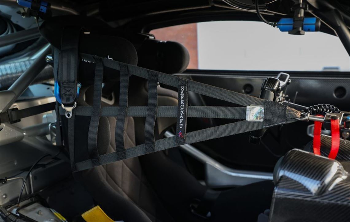 2022-aston-martin-vantage-amr-gt4