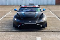 2022-aston-martin-vantage-amr-gt4