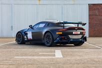 2022-aston-martin-vantage-amr-gt4