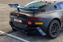 2022-aston-martin-vantage-amr-gt4