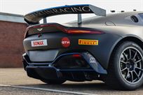 2022-aston-martin-vantage-amr-gt4