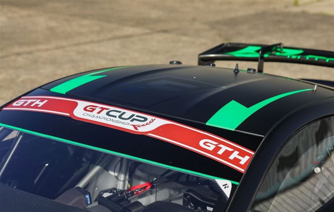 2021-aston-martin-vantage-amr-gt4