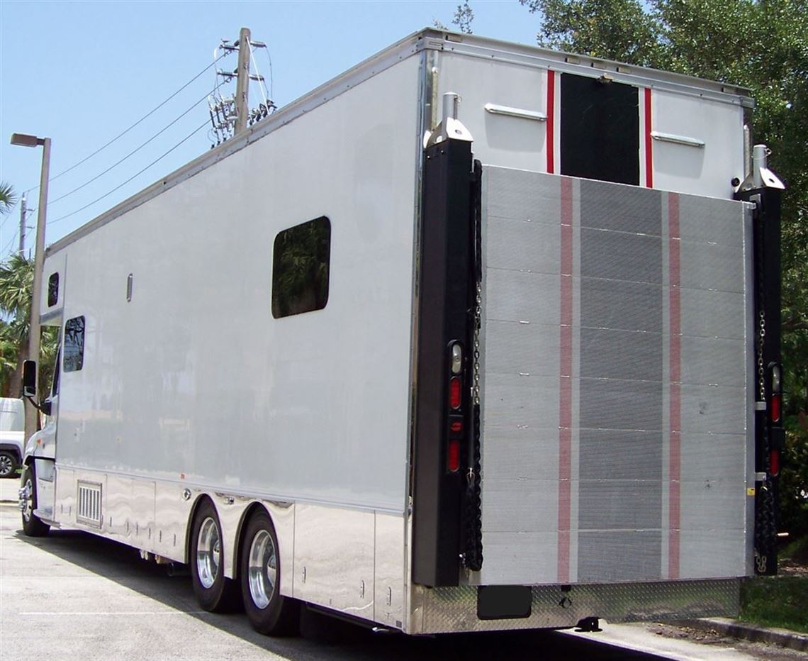 haulmark-two-car-motor-garage-2014-freigthlin