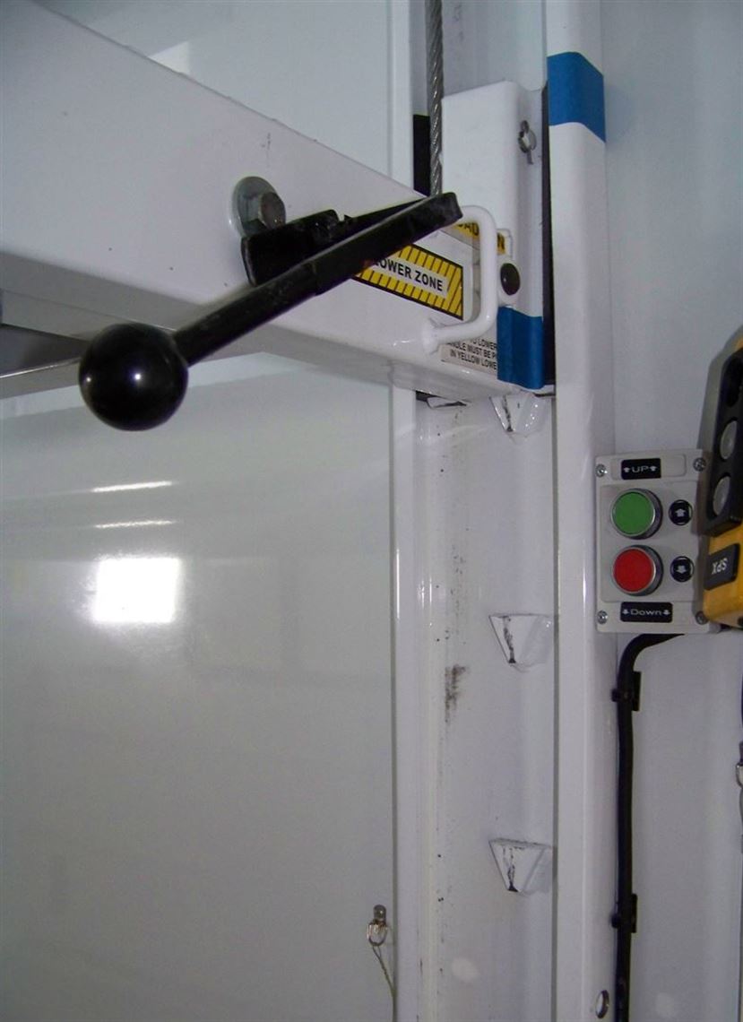 haulmark-two-car-motor-garage-2014-freigthlin